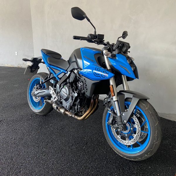 SUZUKI GSX-8S