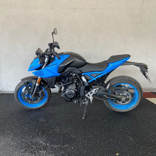 SUZUKI GSX-8S