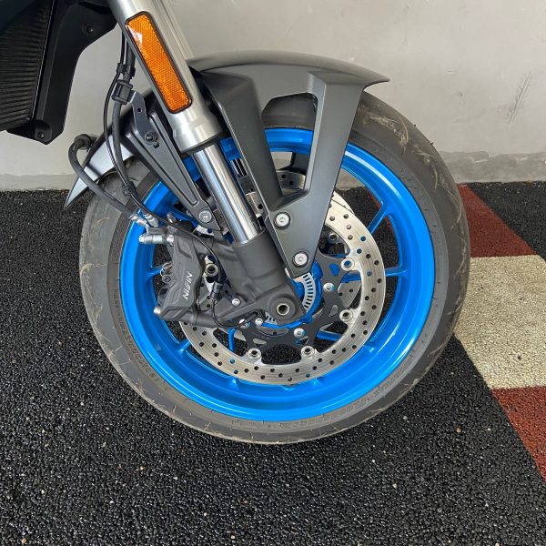 SUZUKI GSX-8S