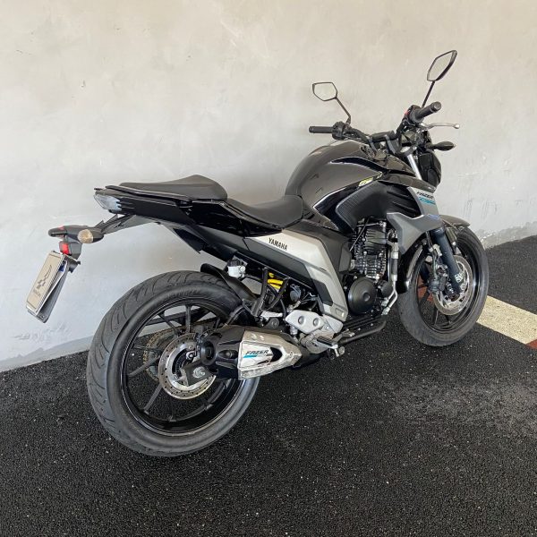 YAMAHA FZ 25 FAZER