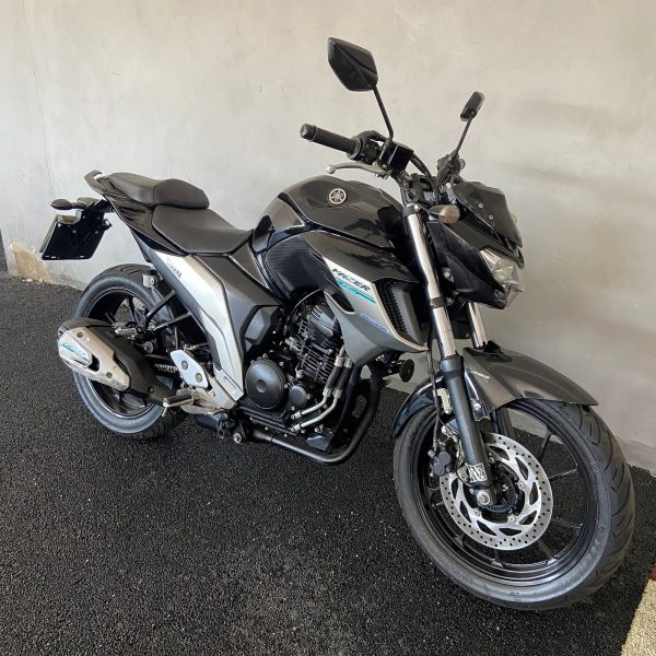 YAMAHA FZ 25 FAZER