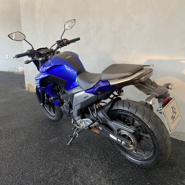 YAMAHA FZ 25 FAZER