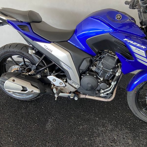 YAMAHA FZ 25 FAZER