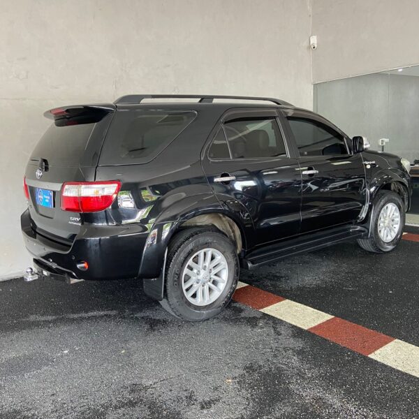 TOYOTA HILUX SW4 3.0 SRV 4X4